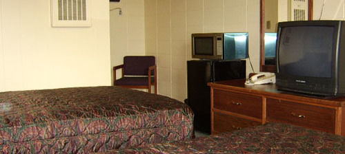 Deluxe Inn/Extended Stay - Council Bluffs Carter Lake エクステリア 写真